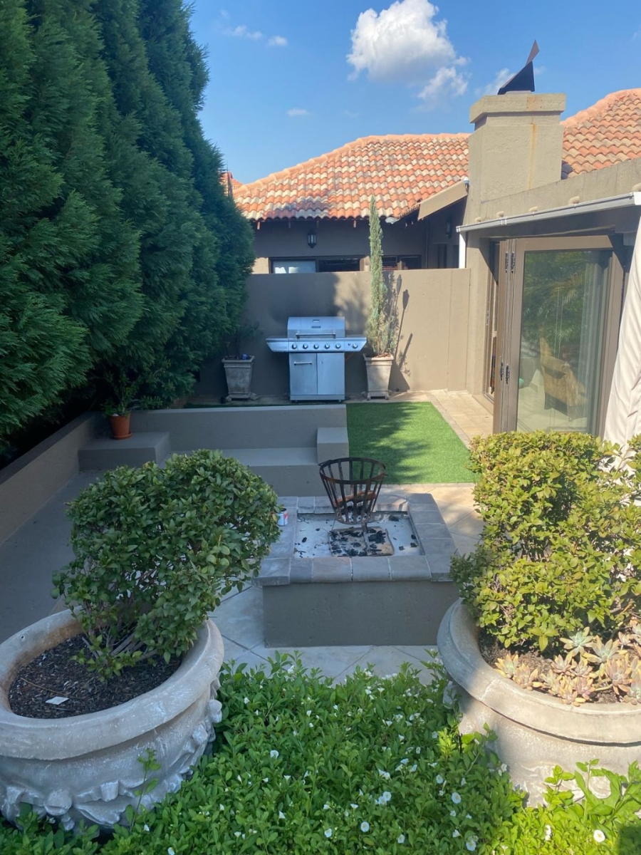To Let 4 Bedroom Property for Rent in Birdwood Estate North West
